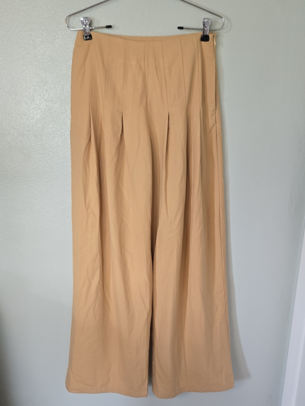 Commence | Tan High-Waisted Pleated Wide-Leg Pants Size Small